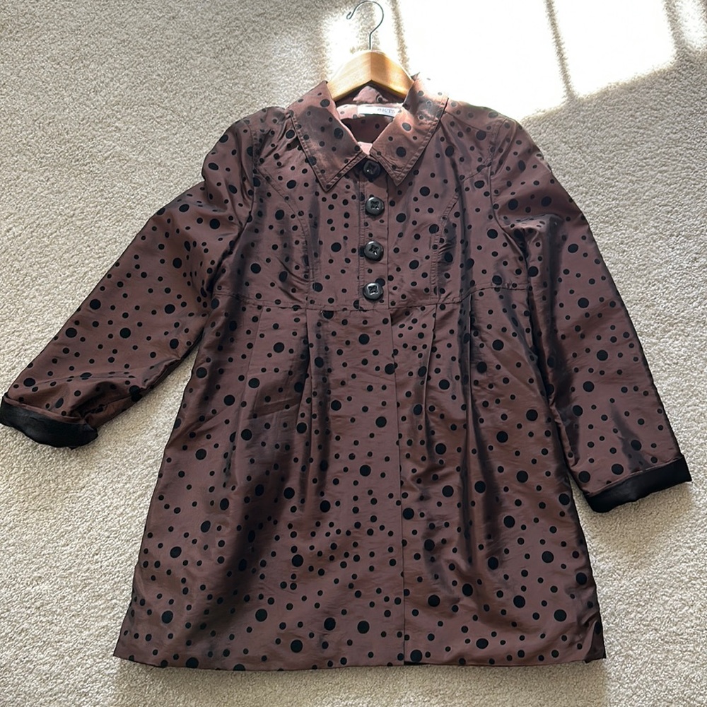 It’s a raincoat/windbreaker